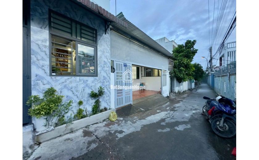 Nhà đẹp hẻm ô tô Nguyễn Chích – gần biển, ngang 7m, chỉ 4,3 tỷ!